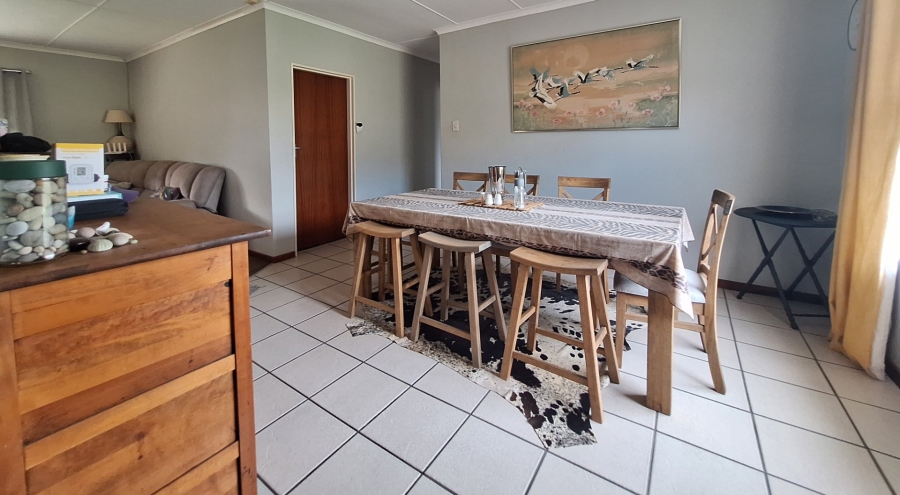 3 Bedroom Property for Sale in Wavecrest Eastern Cape